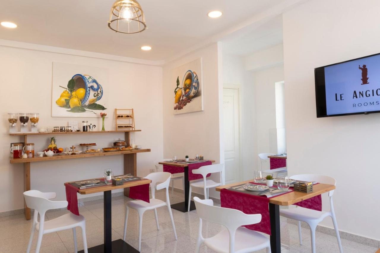 Le Angioine Rooms Naples Exterior photo