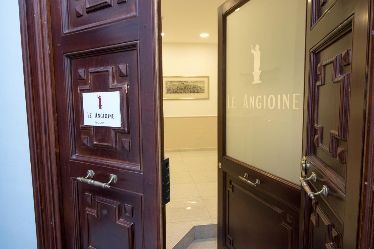 Le Angioine Rooms Naples Exterior photo
