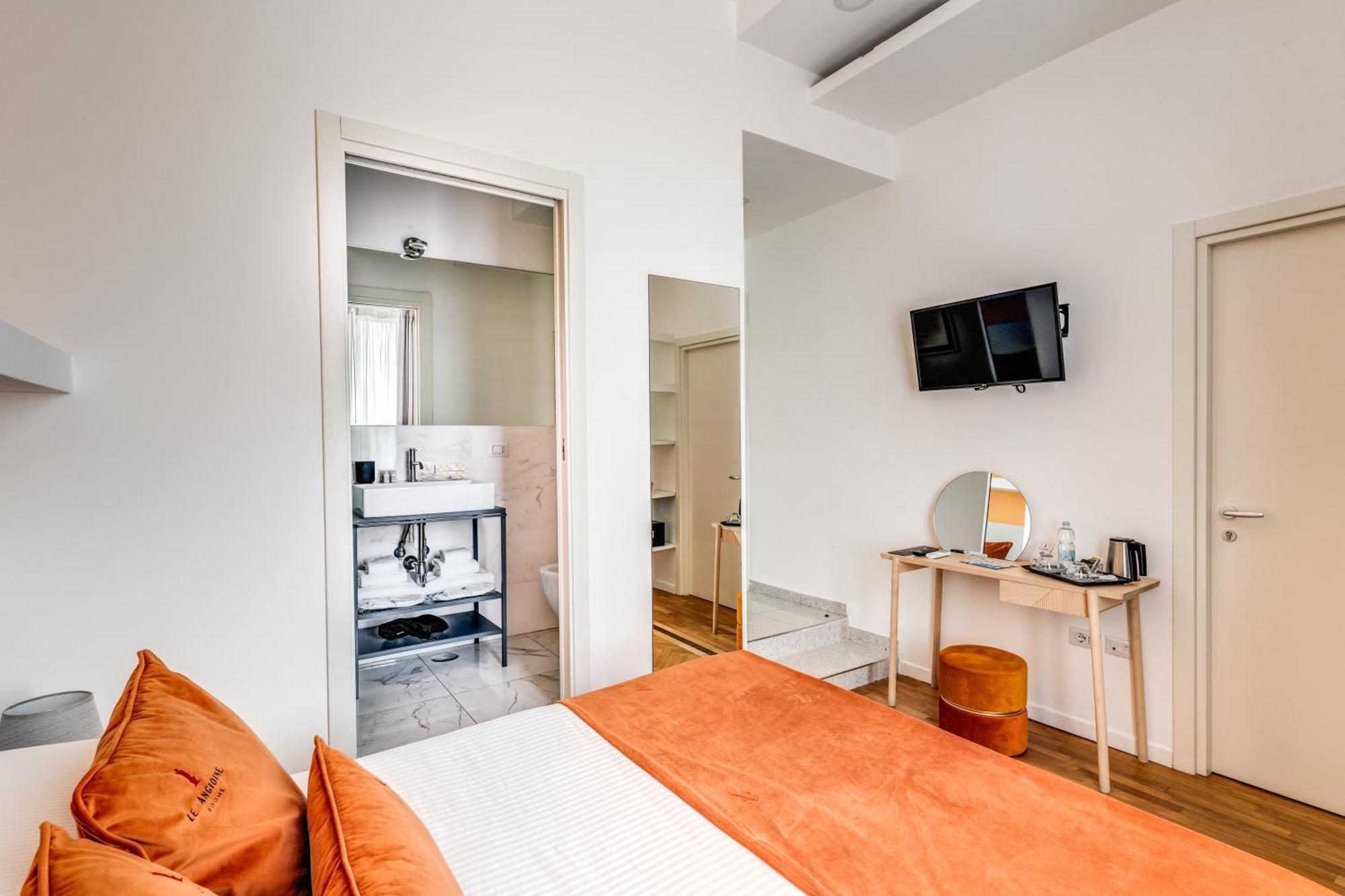 Le Angioine Rooms Naples Exterior photo